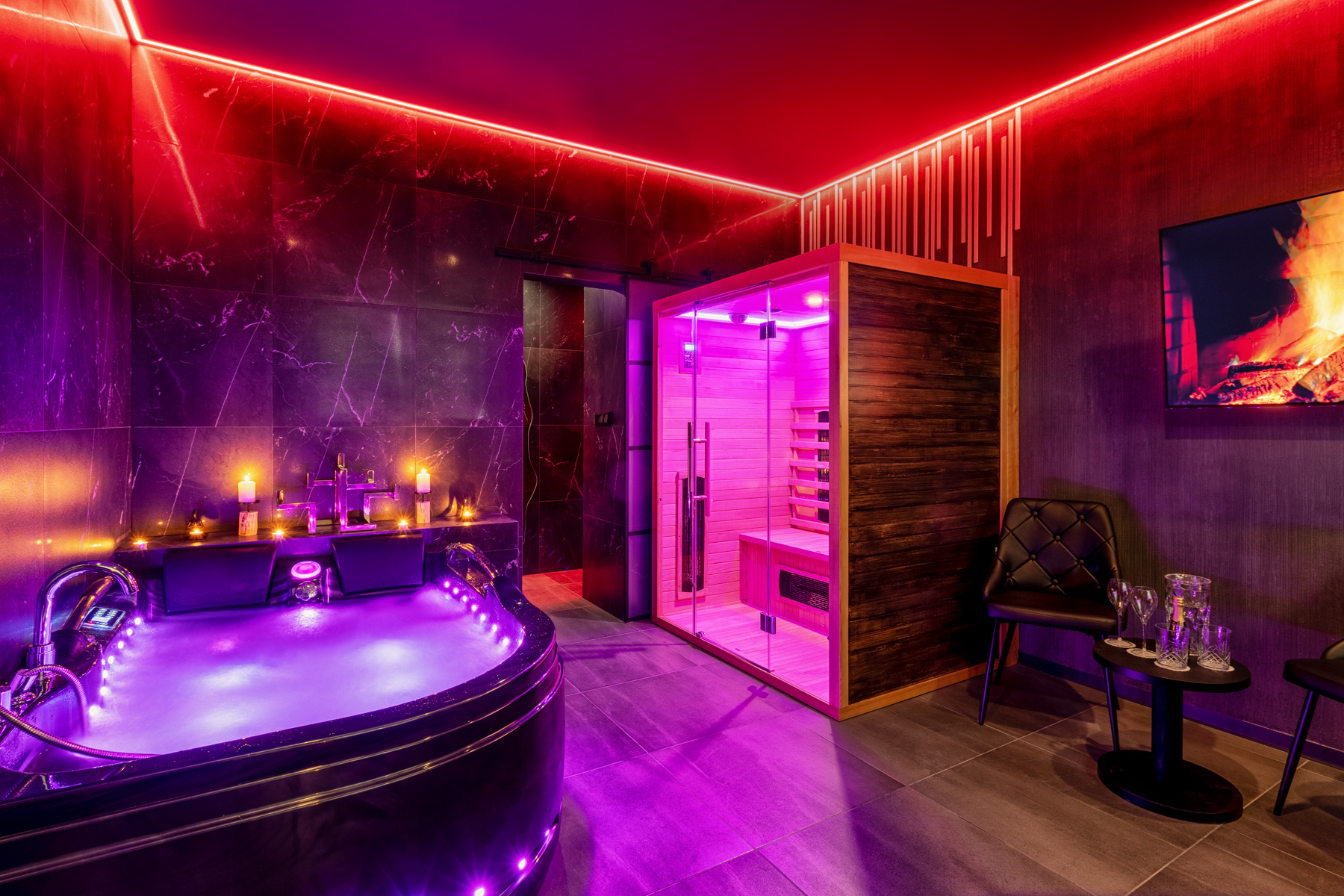 FOX Wellness Jacuzzi